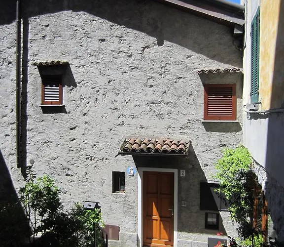 Apartment Beach Lierna